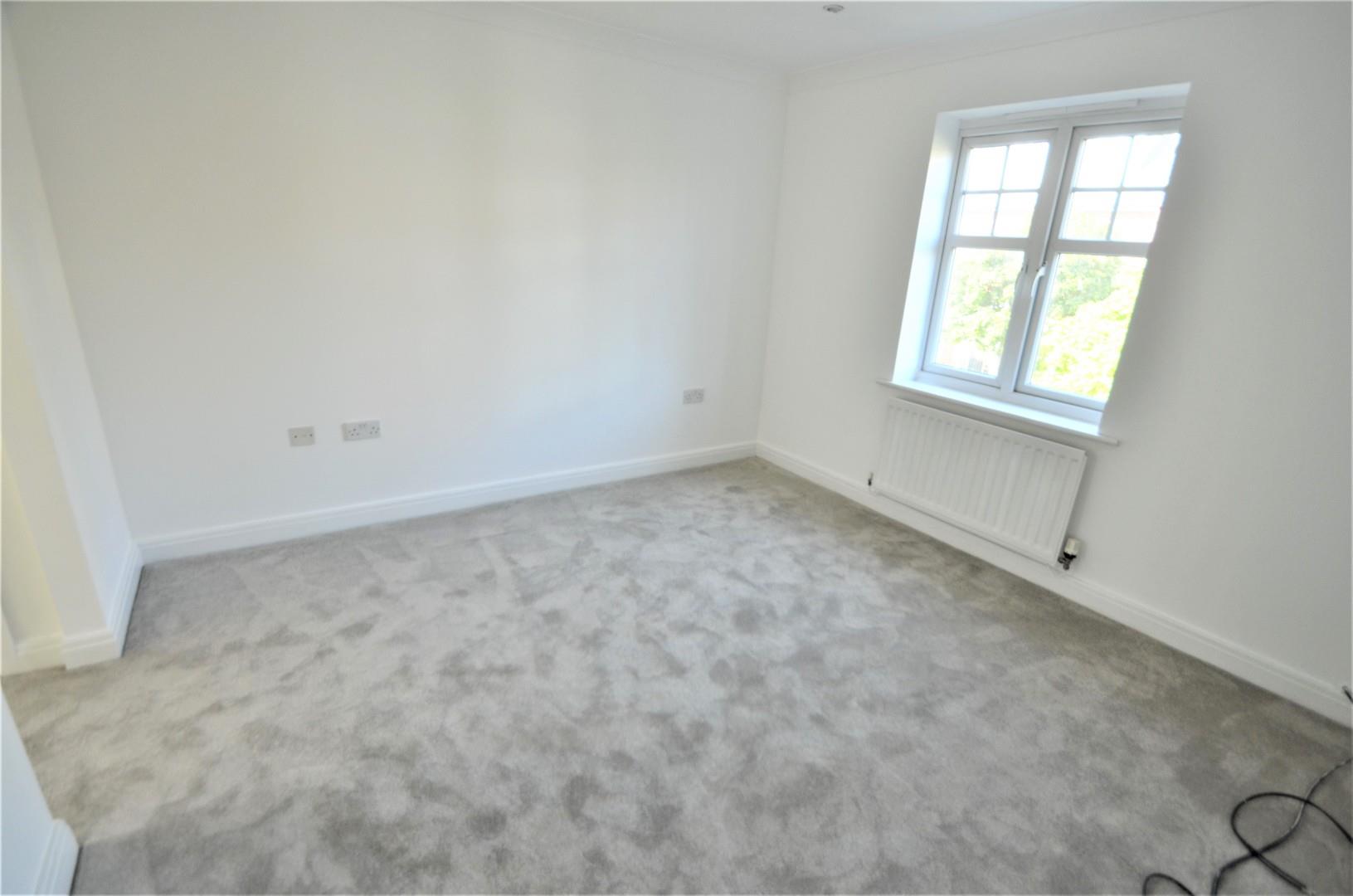 Tavistock Avenue, Mill Hill